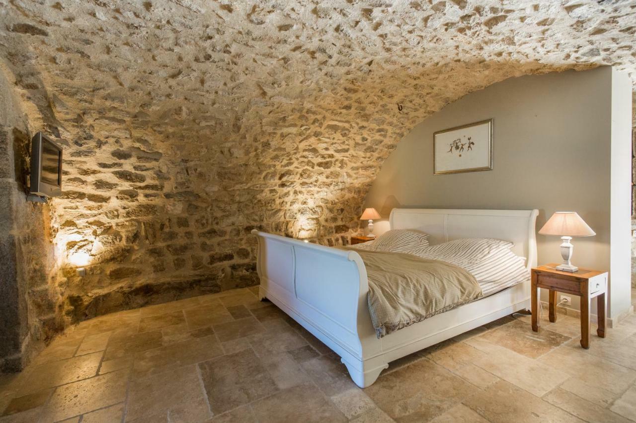 Вілла Les Hiboux Du Domaine Du Moulin Etables  Екстер'єр фото